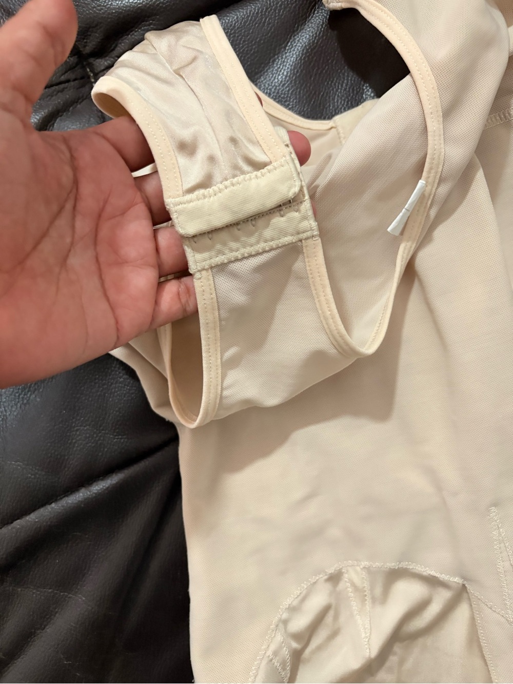 Seamless Beige Full-Body Shapewear Bodysuit with Front Hook Closure - Picture 8 of 9